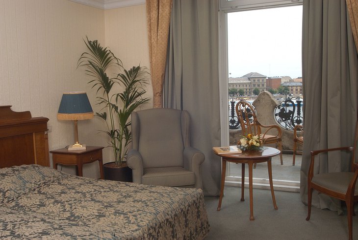 Hotel Gell rt Thermal Bath Hotel In Budapest
